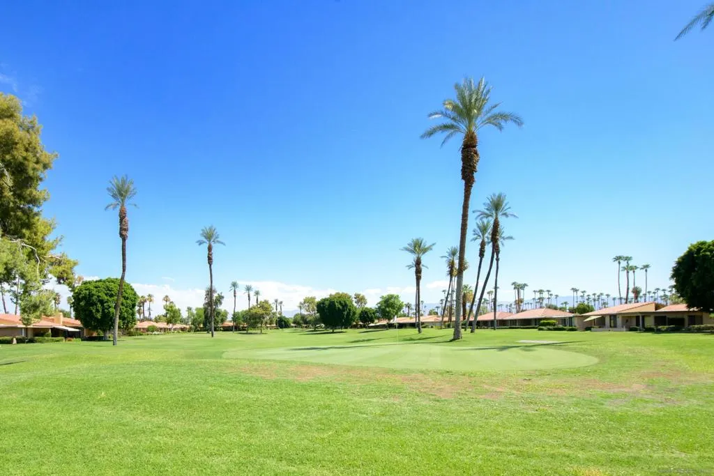 19 Granada Dr, Rancho Mirage, California 92270 home-pic-37