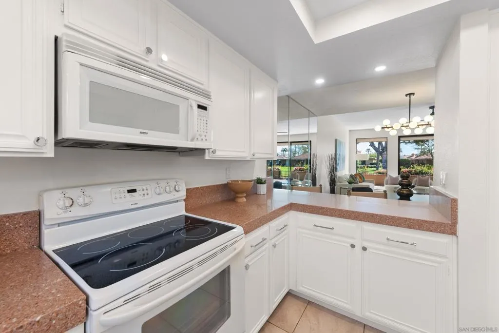 19 Granada Dr, Rancho Mirage, California 92270 home-pic-15