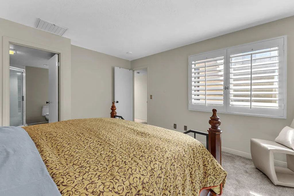 204 Lakecrest Lane, Palm Desert, California 92260 home-pic-16