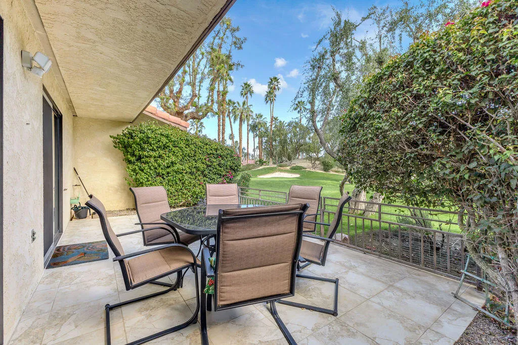 204 Lakecrest Lane, Palm Desert, California 92260 home-pic-34