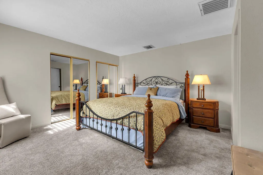 204 Lakecrest Lane, Palm Desert, California 92260 home-pic-17