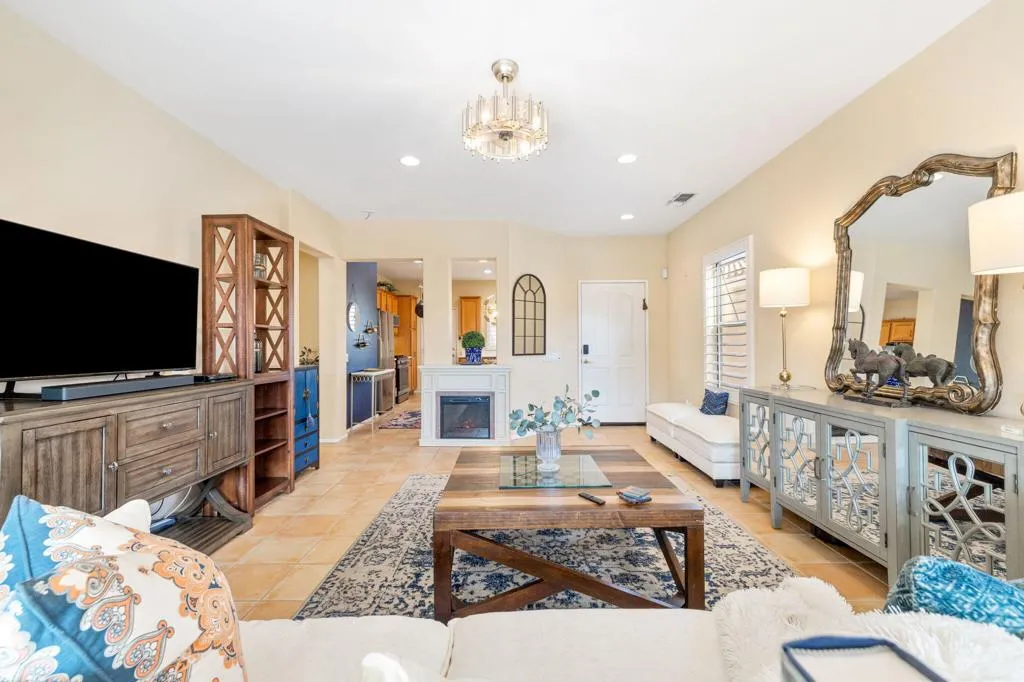 78531 Glastonbury Way, Palm Desert, California 92211 home-pic-3