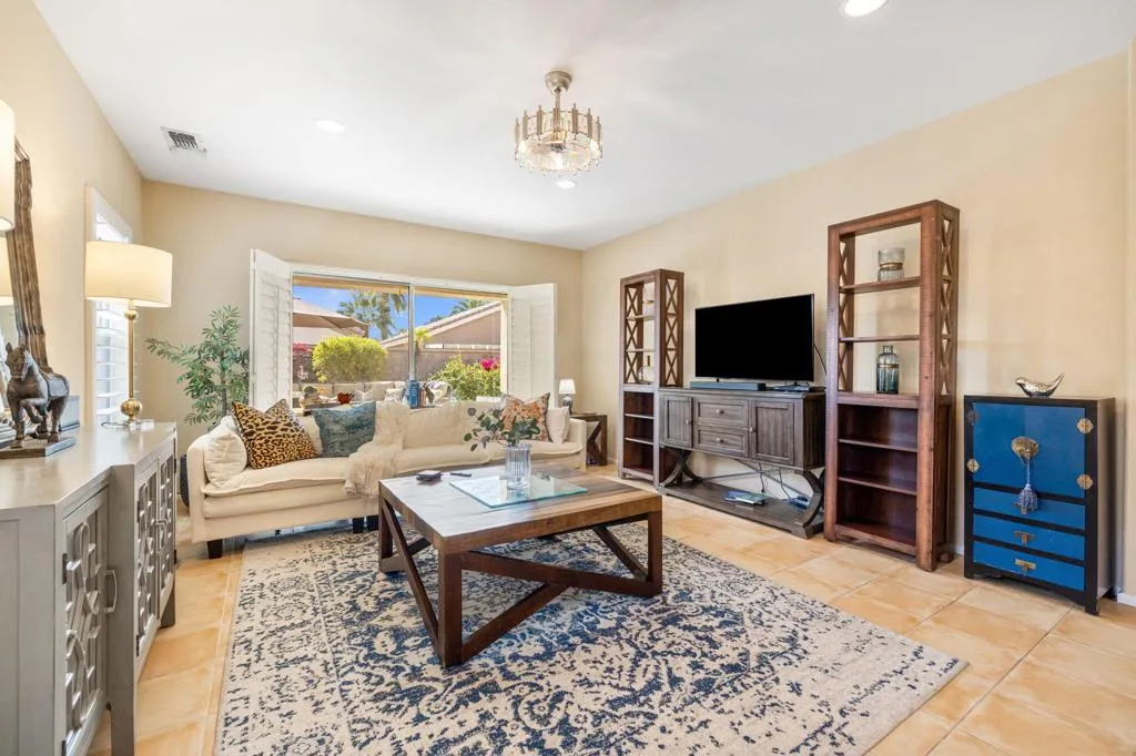 78531 Glastonbury Way, Palm Desert, California 92211 home-pic-2