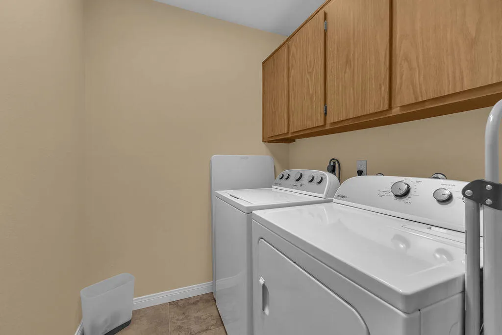 64543 Pinehurst Circle, Desert Hot Springs, California 92240 home-pic-25