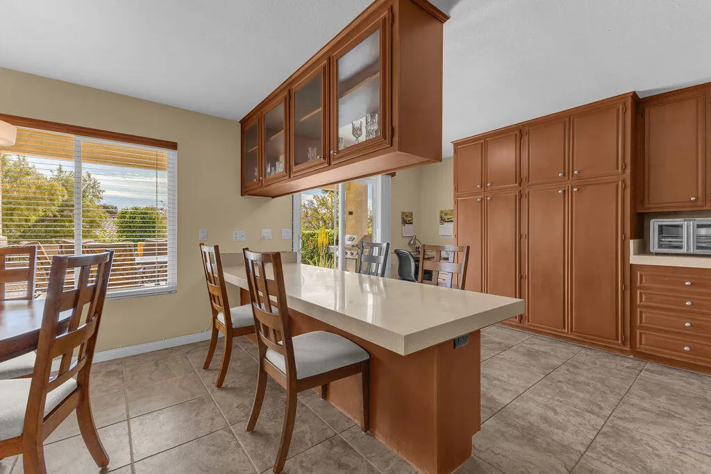 64543 Pinehurst Circle, Desert Hot Springs, California 92240 home-pic-9