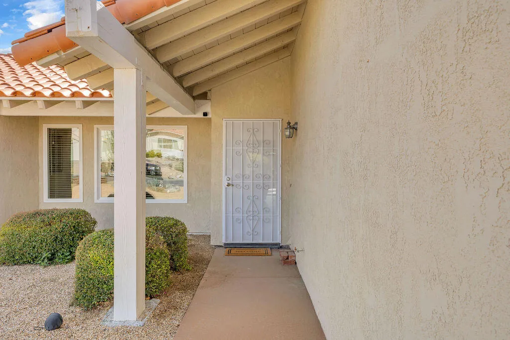 64543 Pinehurst Circle, Desert Hot Springs, California 92240 home-pic-35