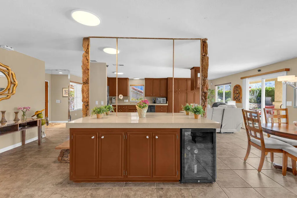 64543 Pinehurst Circle, Desert Hot Springs, California 92240 home-pic-18