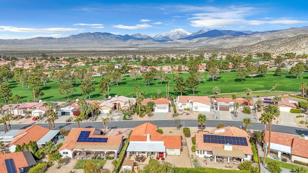 64543 Pinehurst Circle, Desert Hot Springs, California 92240 home-pic-50