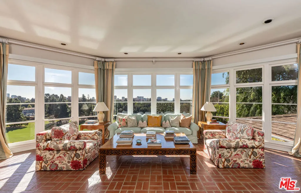 551 Perugia Way, Los Angeles, California 90077 home-pic-8
