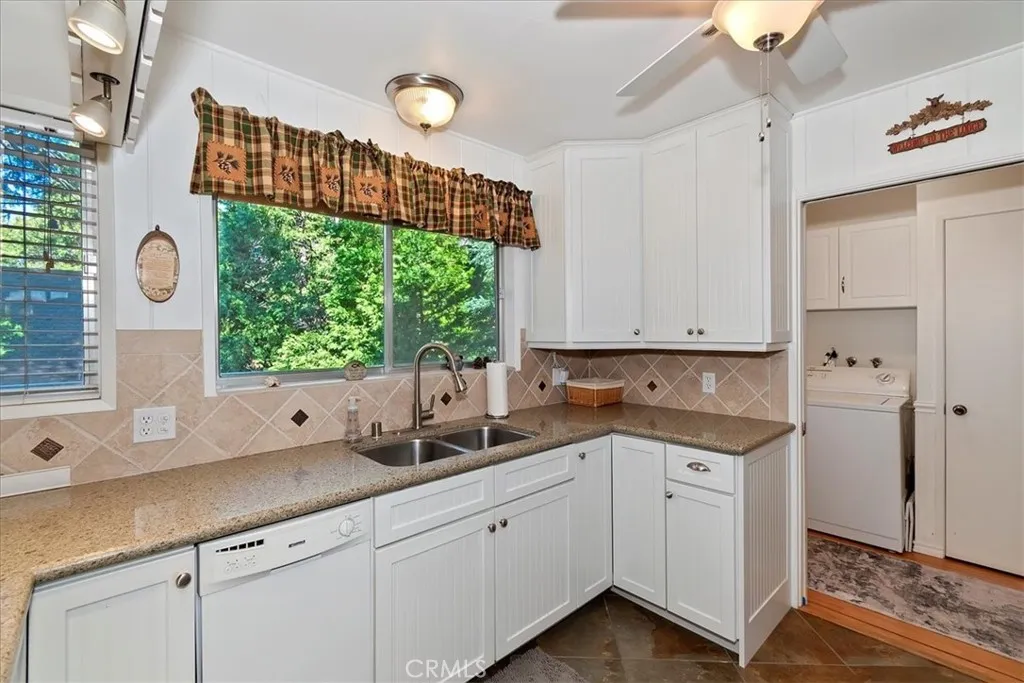 180 Joaquin Miller, Lake Arrowhead, California 92352 home-pic-13
