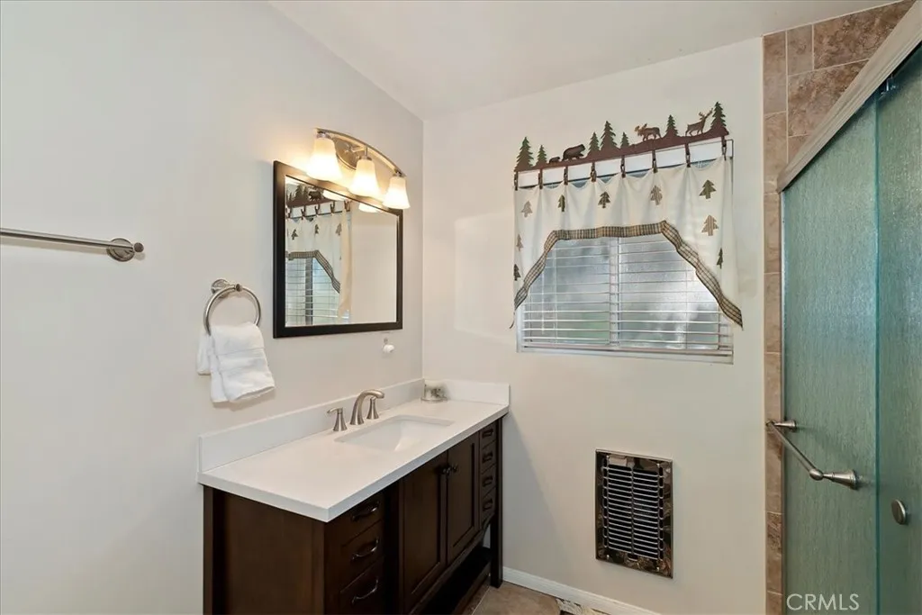 180 Joaquin Miller, Lake Arrowhead, California 92352 home-pic-26