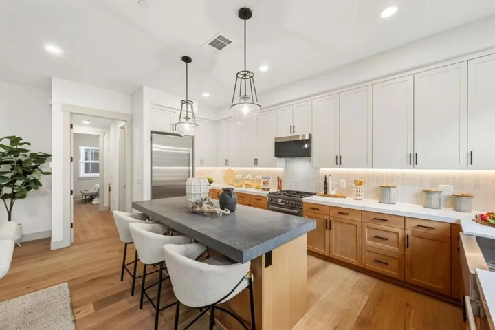 4913 Vivi Place, San Jose, California 95124