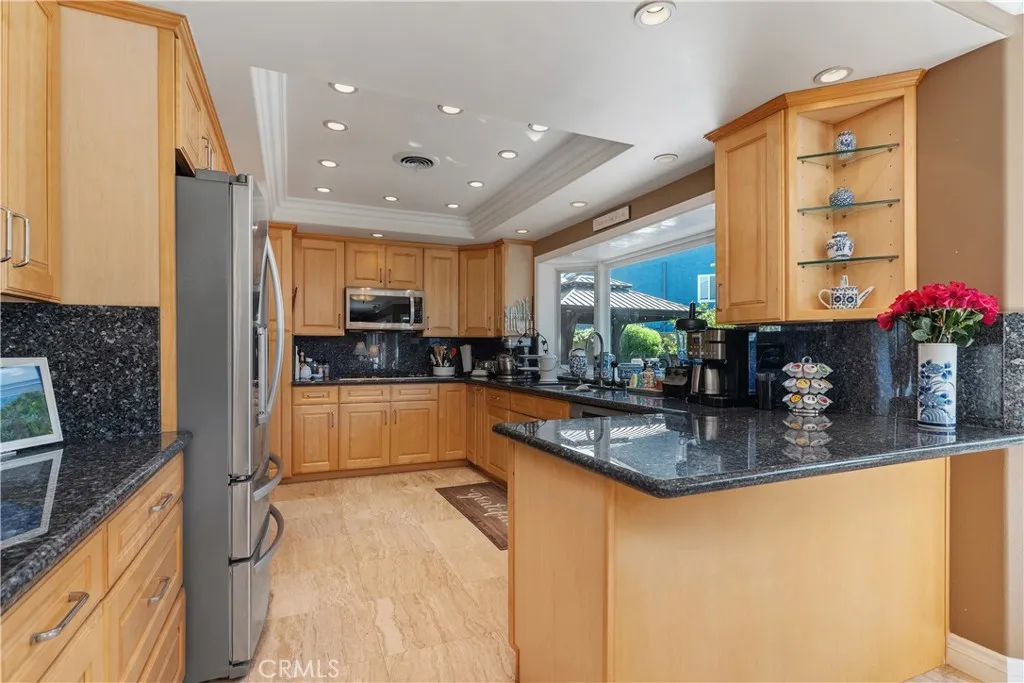 1426 Franzen, Santa Ana, California 92705 home-pic-20