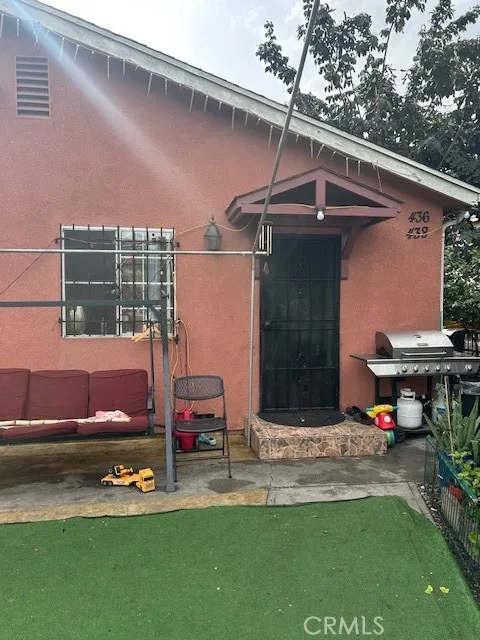 436 W 111th Street, Los Angeles, California 90061 home-pic-1