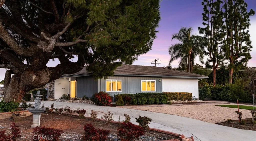 2034 E Merced, West Covina, California 91791 home-pic-12