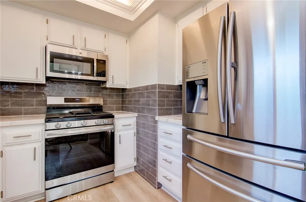 8777 Tulare 412a, Huntington Beach, California 92646 home-pic-12