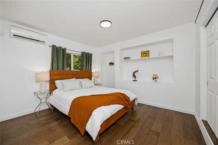 1930 Weepah Way, Los Angeles, California 90046