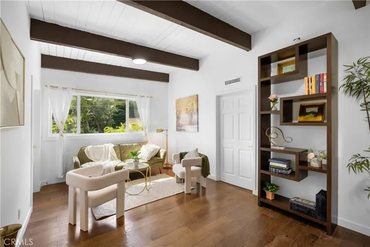 1930 Weepah Way, Los Angeles, California 90046