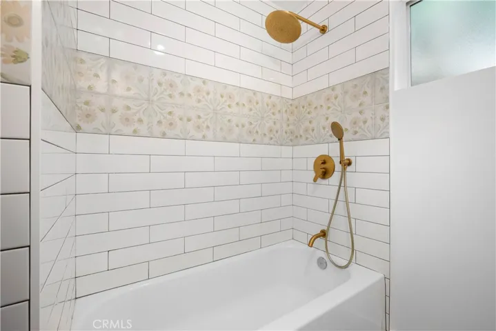 1930 Weepah Way, Los Angeles, California 90046