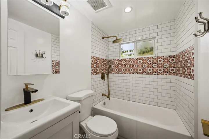 1930 Weepah Way, Los Angeles, California 90046