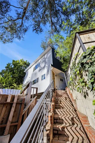 1930 Weepah Way, Los Angeles, California 90046