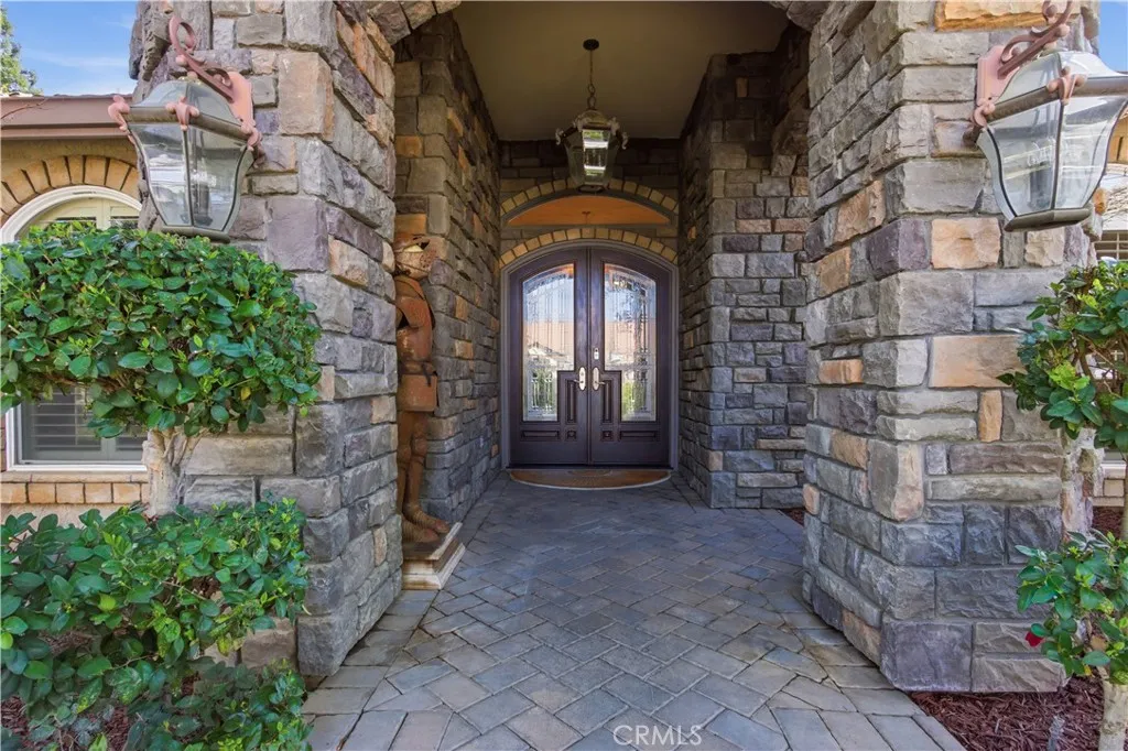 2144 King Arthur Court, Merced, California 95340 home-pic-5