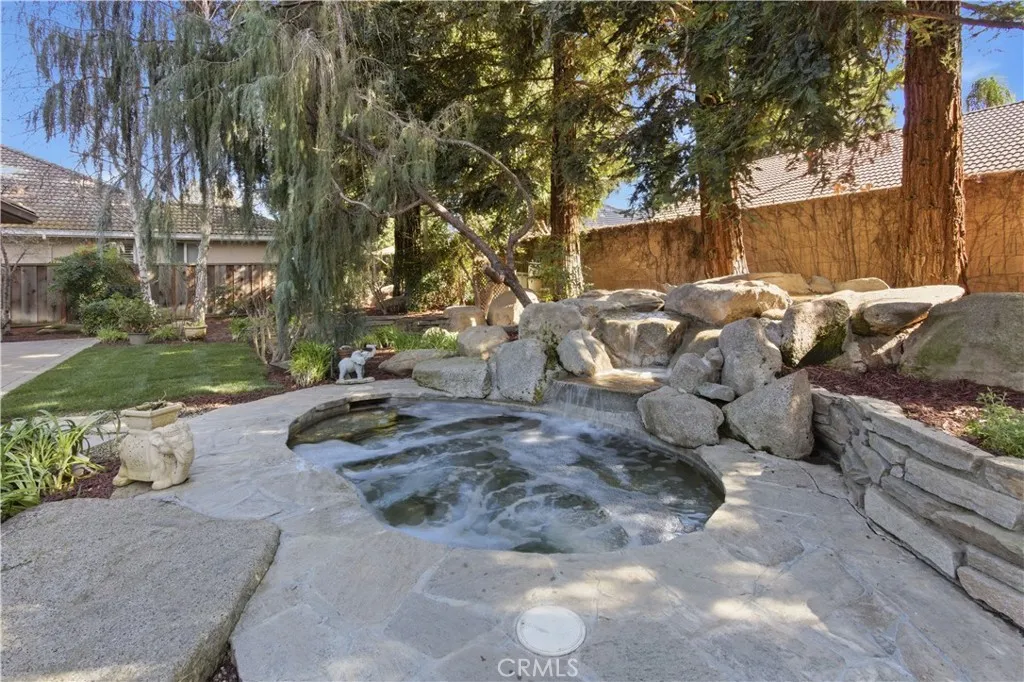 2144 King Arthur Court, Merced, California 95340 home-pic-55