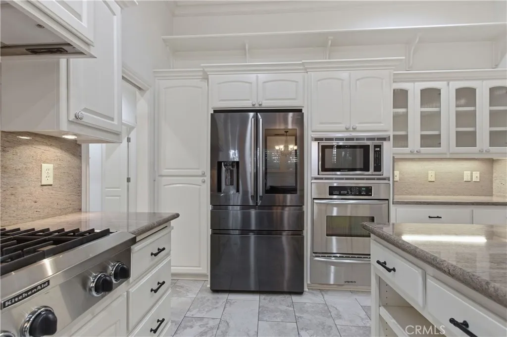 2144 King Arthur Court, Merced, California 95340 home-pic-15
