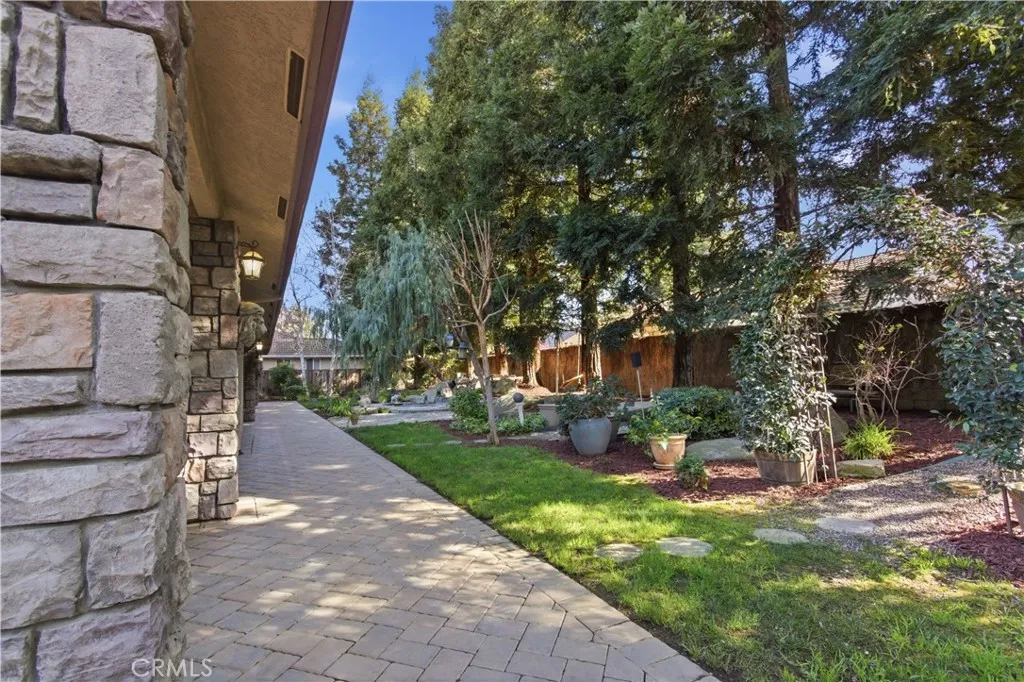 2144 King Arthur Court, Merced, California 95340 home-pic-54
