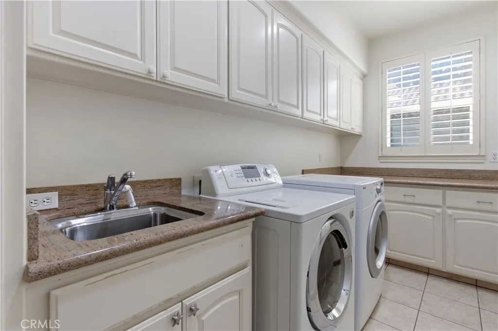 2144 King Arthur Court, Merced, California 95340 home-pic-23