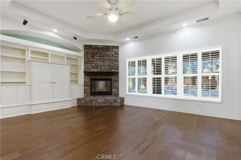 2144 King Arthur Court, Merced, California 95340 home-pic-11