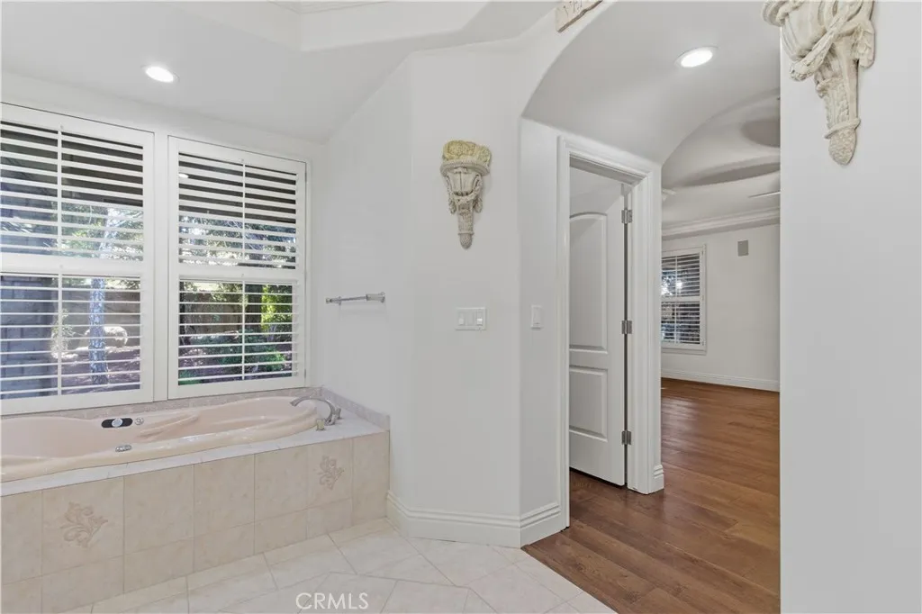 2144 King Arthur Court, Merced, California 95340 home-pic-45