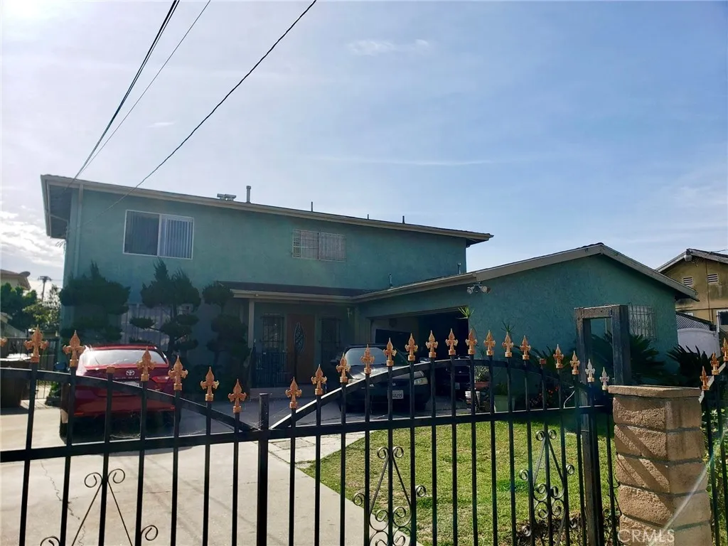 1500 W 107th, Los Angeles, California 90047 home-pic-1