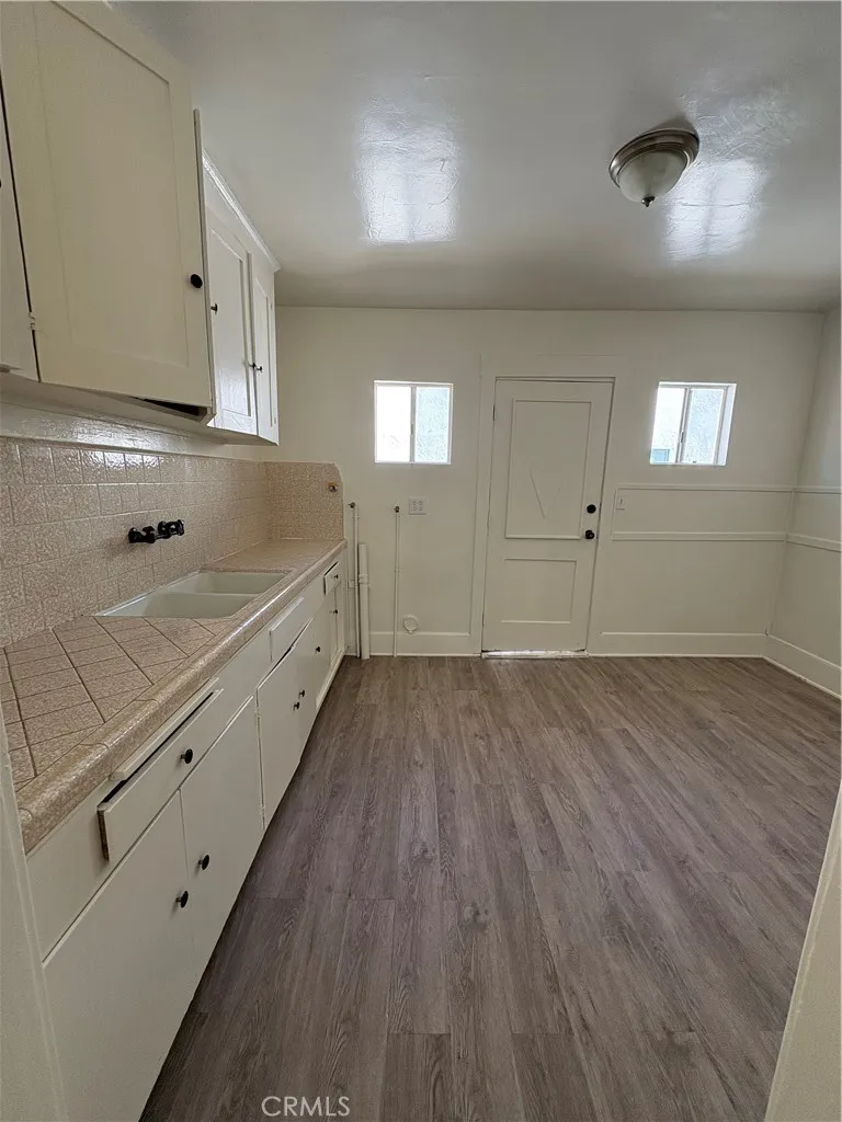 657 S Mathews, Los Angeles, California 90023 home-pic-12