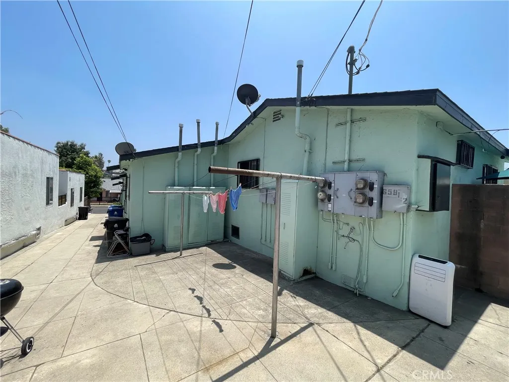 657 S Mathews, Los Angeles, California 90023 home-pic-6
