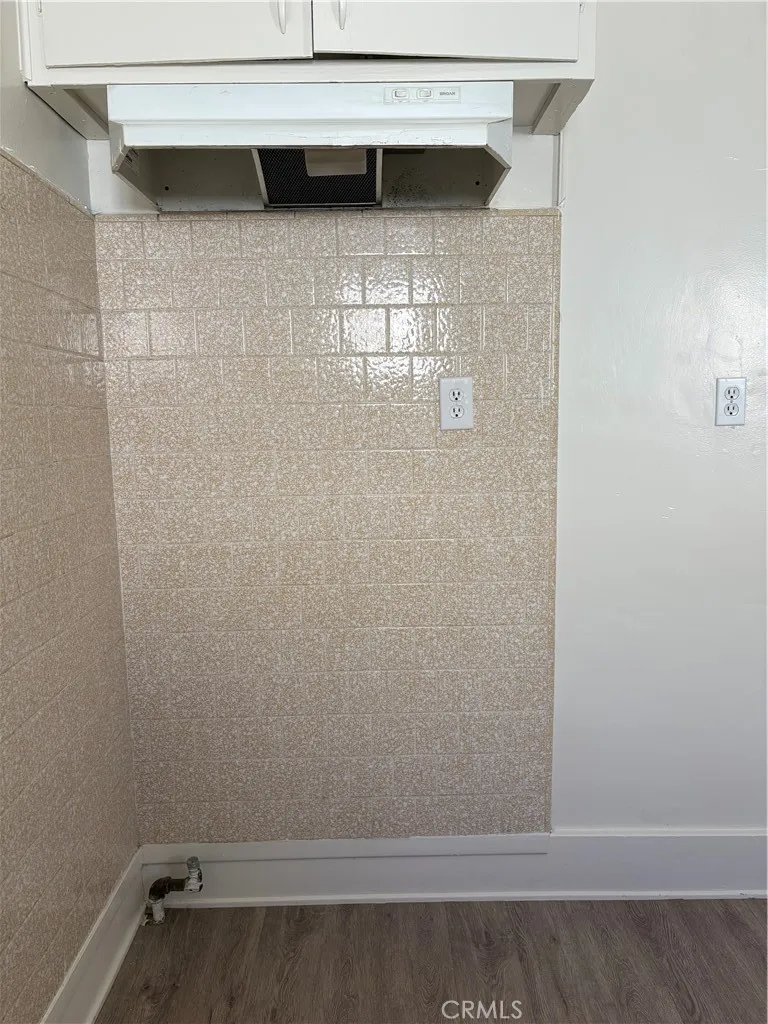 657 S Mathews, Los Angeles, California 90023 home-pic-14