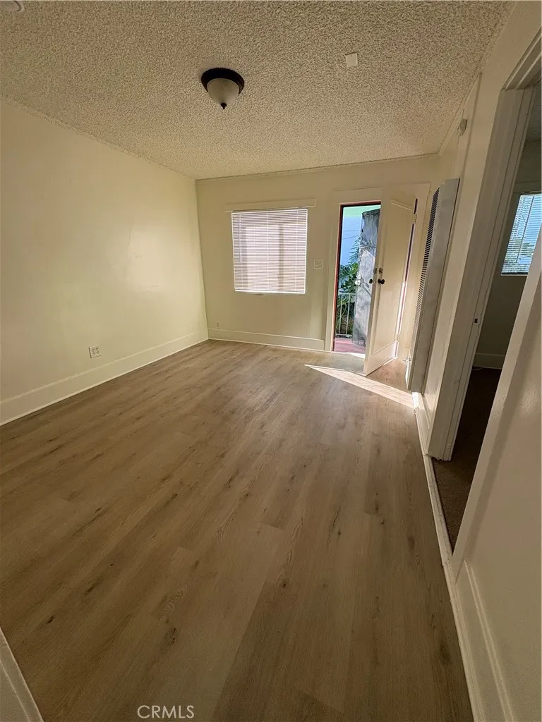 657 S Mathews, Los Angeles, California 90023 home-pic-7
