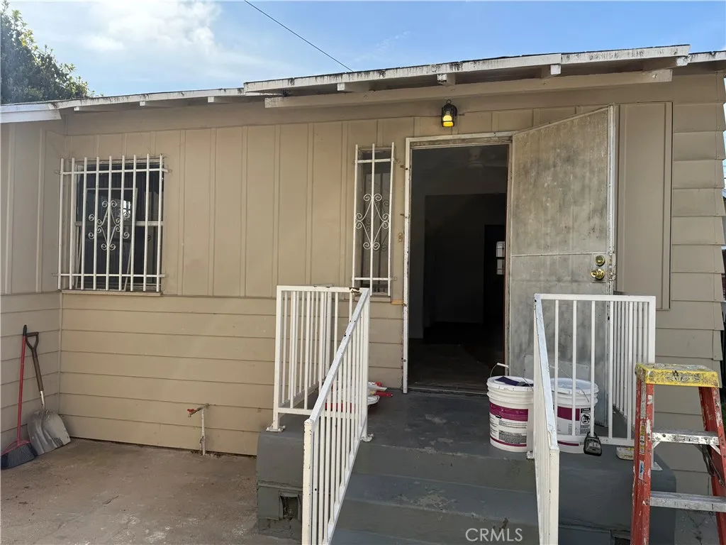 138 E 60th Street, Los Angeles, California 90003 home-pic-21