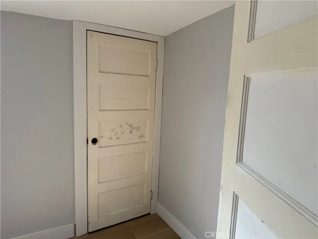 138 E 60th Street, Los Angeles, California 90003 home-pic-27
