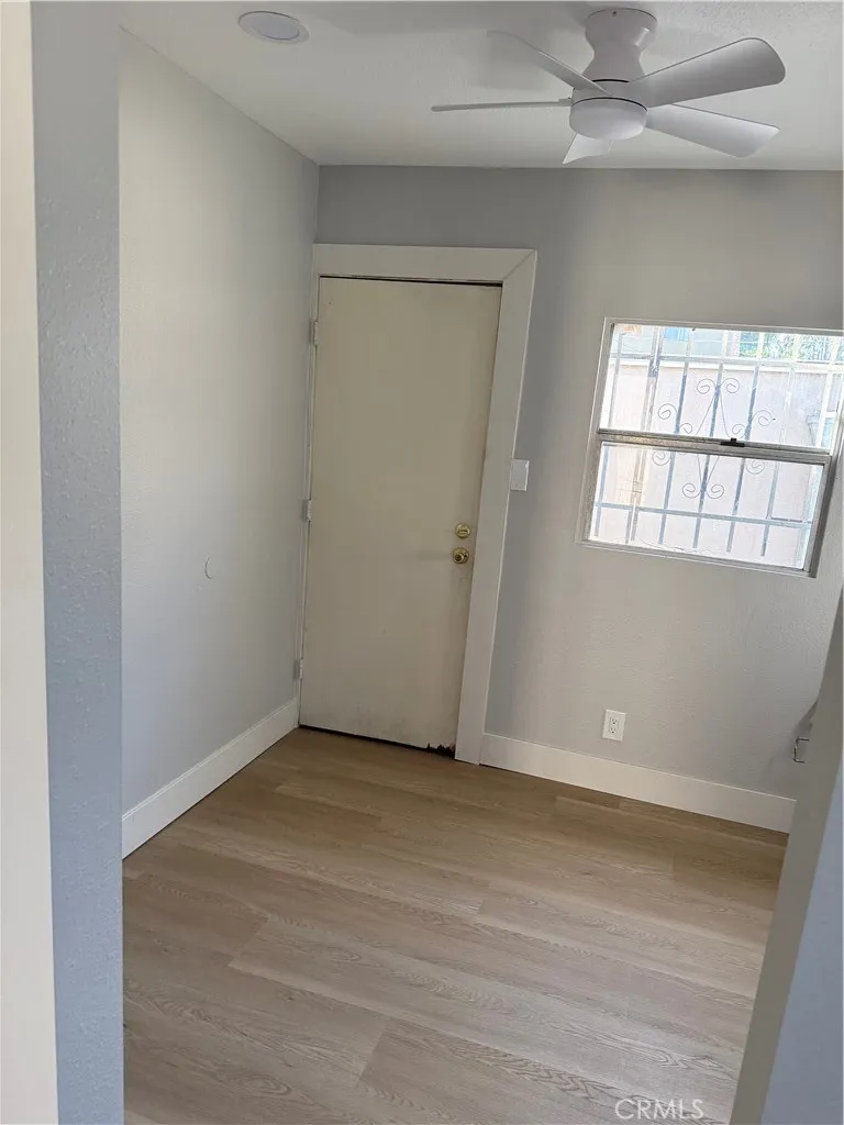 138 E 60th Street, Los Angeles, California 90003 home-pic-24