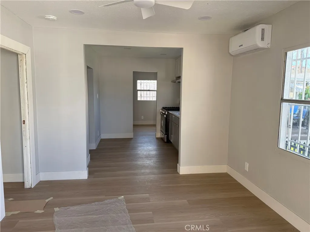 138 E 60th Street, Los Angeles, California 90003 home-pic-22