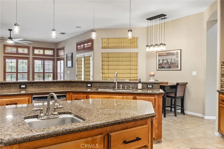 205 Somerford Court, Bakersfield, California 93312
