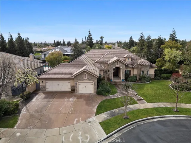 205 Somerford Court, Bakersfield, California 93312