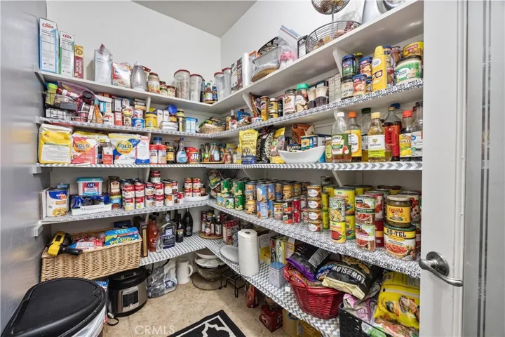 205 Somerford Court, Bakersfield, California 93312