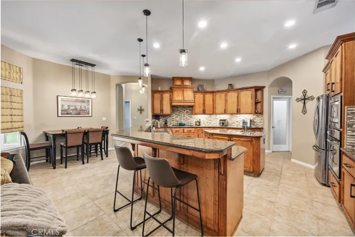 205 Somerford Court, Bakersfield, California 93312