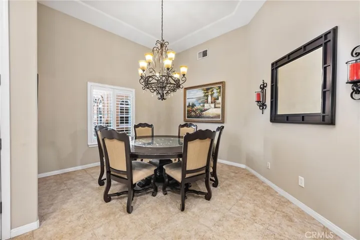 205 Somerford Court, Bakersfield, California 93312