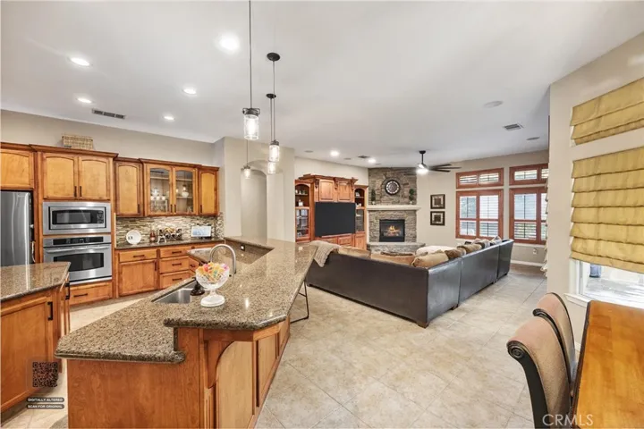 205 Somerford Court, Bakersfield, California 93312