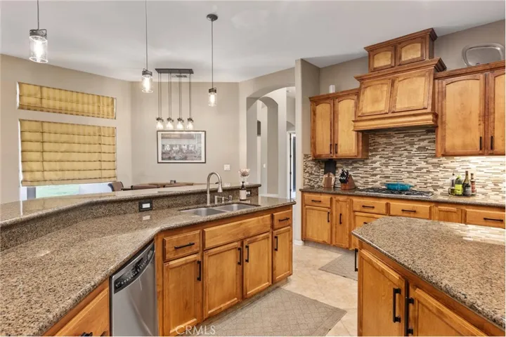 205 Somerford Court, Bakersfield, California 93312