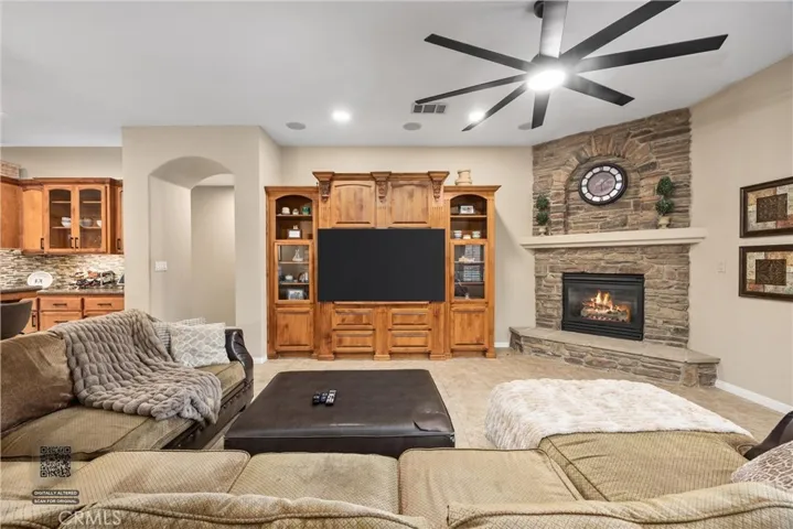 205 Somerford Court, Bakersfield, California 93312