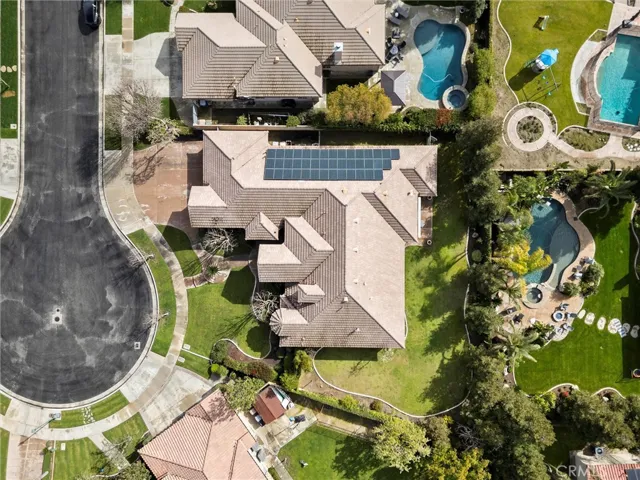205 Somerford Court, Bakersfield, California 93312